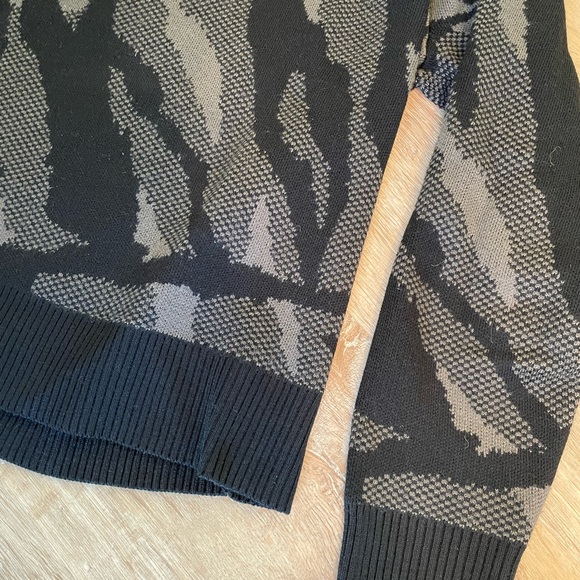 Athleta wool textured jacquard crew sweater - Picture 7 of 8